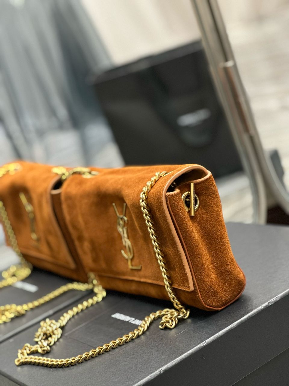 Bolsa Couro Padrão Monograma Geométrico