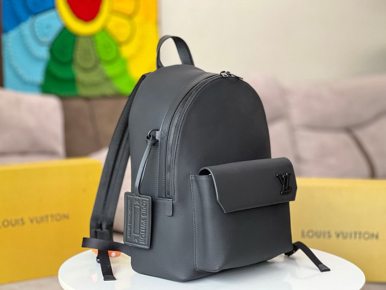 Mochila Couro Padrão Monograma Geométrico Preto