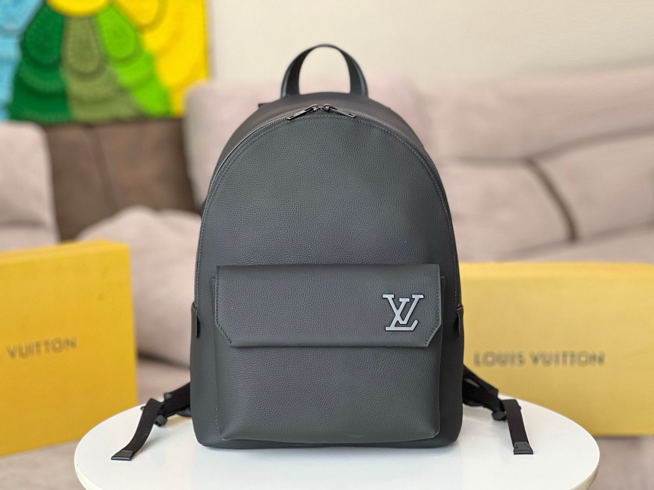 Mochila Couro Padrão Monograma Geométrico Preto