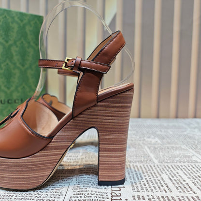 Sandália Couro Preto Letras Entrelaçadas Salto 110mm