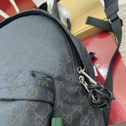 Mochila Média Couro Padrão Letras Entrelaçadas Marrom
