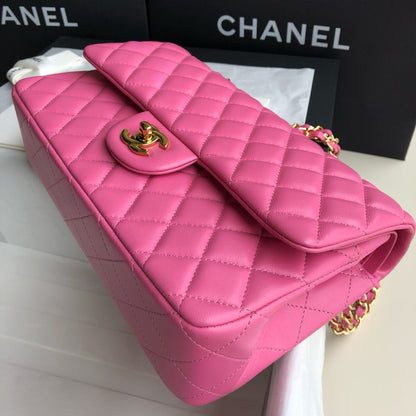 Bolsa Acolchoada Couro Rosa Clássica Corrente