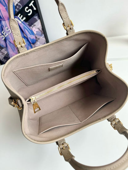Bolsa Tote Couro Creme Padrão Monograma Geométrico