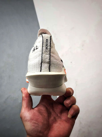 Tênis Running Malha Branco Detalhe Preto e Laranja