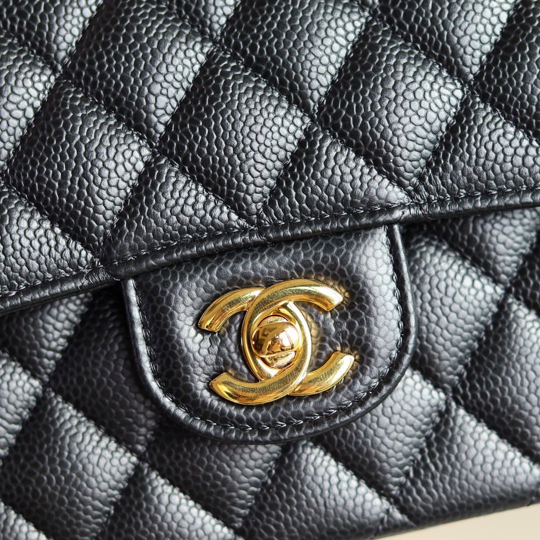 Bolsa Satchel Couro Preto Abas Duplas Corrente