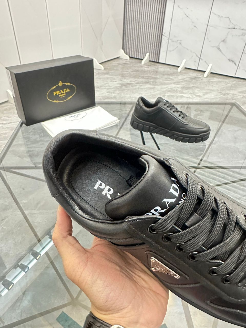 Tênis Couro Preto Cano Baixo