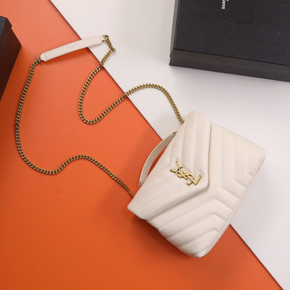 Bolsa Satchel Couro Branco Corrente Dourada