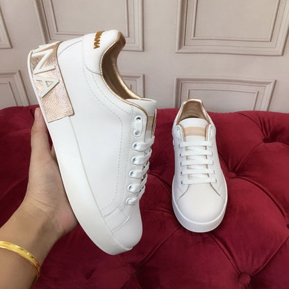 Tênis Feminino Couro Branco Detalhe Dourado