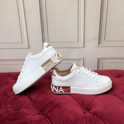 Tênis Feminino Couro Branco Detalhe Dourado