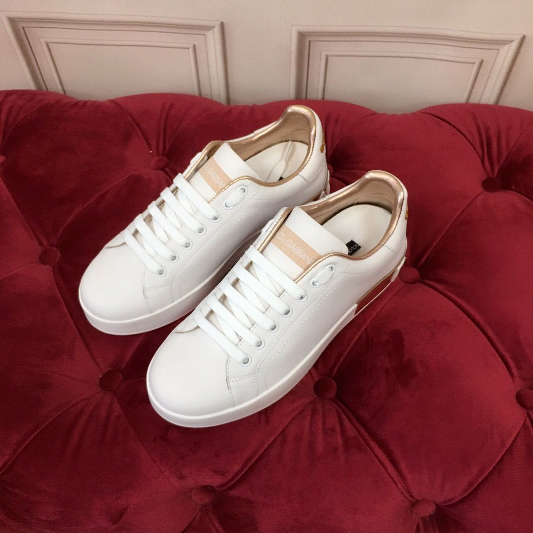 Tênis Feminino Couro Branco Detalhe Dourado