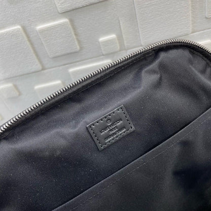 Mochila Padrão Xadrez Cinza Grafite