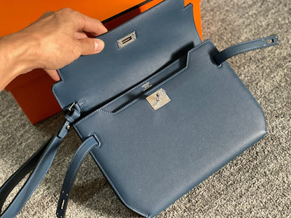 Bolsa Satchel Couro Azul Alça Superior Estruturada 25cm