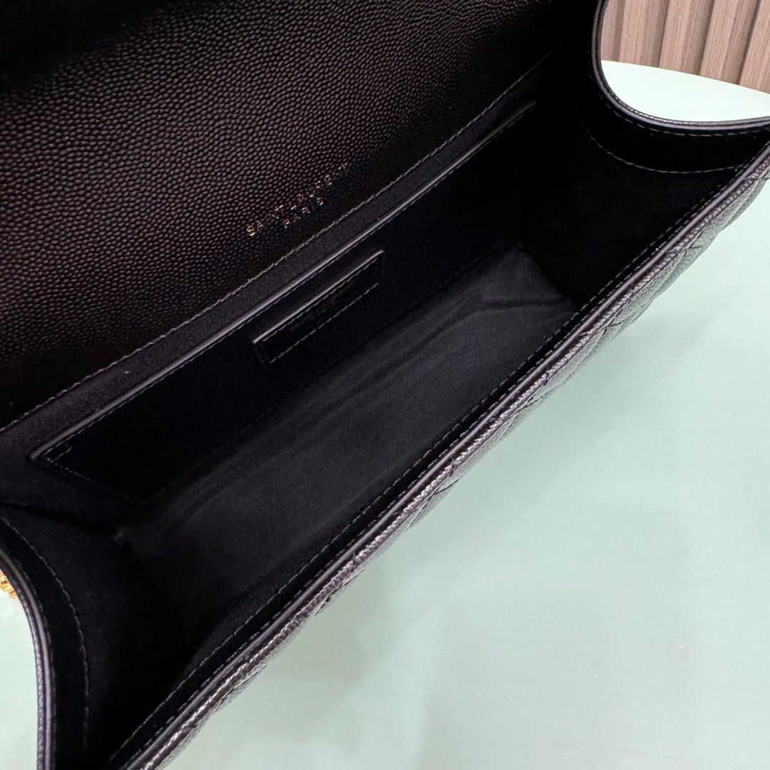 Bolsa Envelope Couro Preto