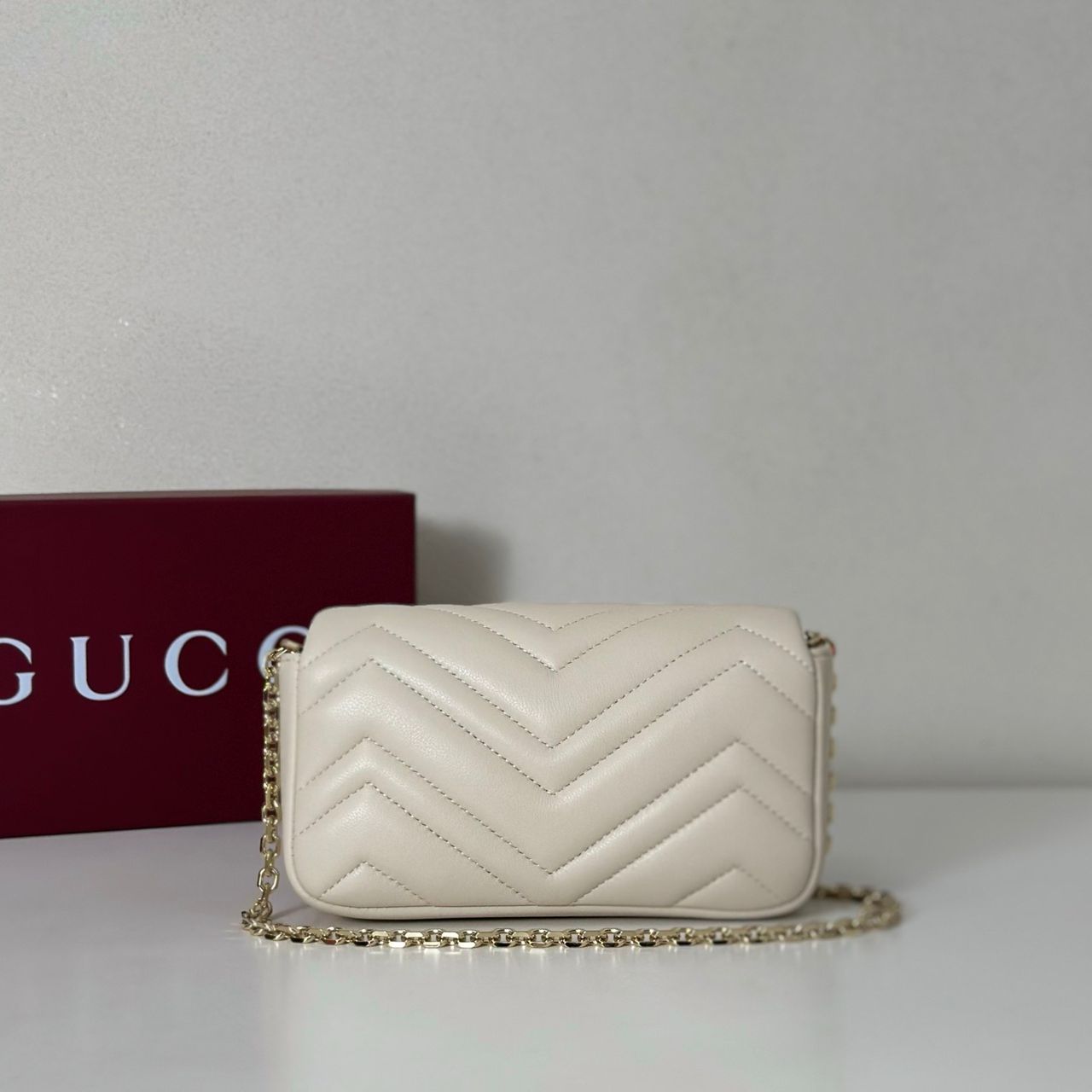 Bolsa Mini Couro Branco Letras Entrelaçadas