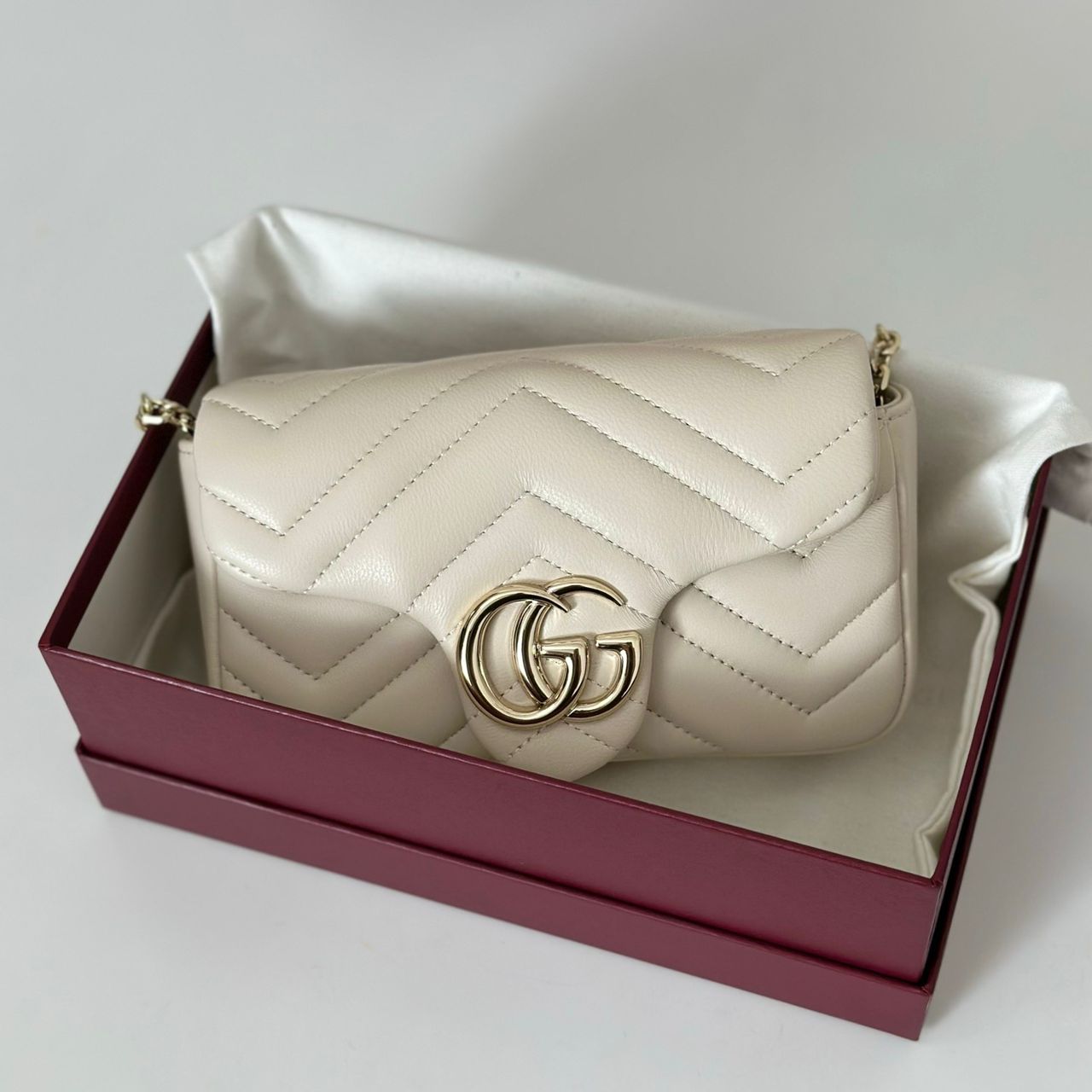 Bolsa Mini Couro Branco Letras Entrelaçadas