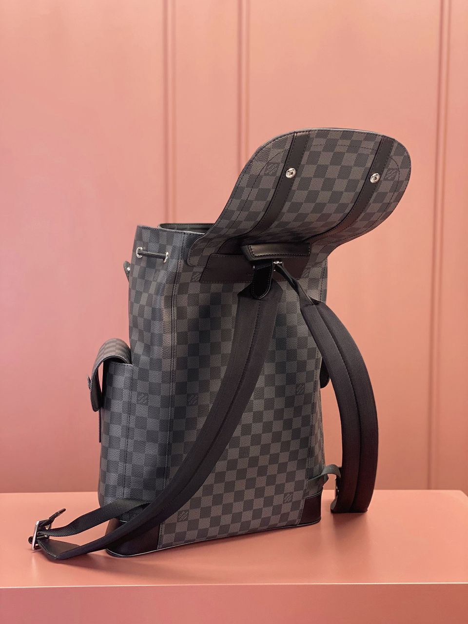 Mochila Couro Padrão Quadriculado Cinza Grafite