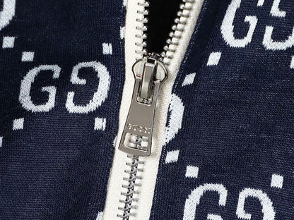 Moletom Jacquard Padrão Monograma Geométrico