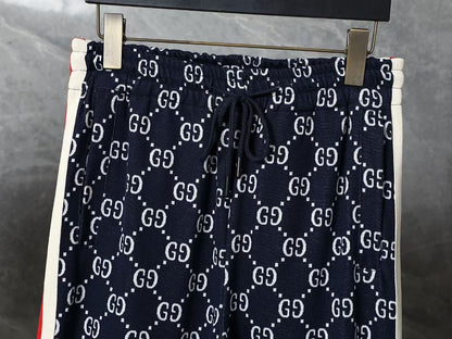 Moletom Jacquard Padrão Monograma Geométrico