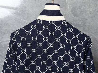 Moletom Jacquard Padrão Monograma Geométrico