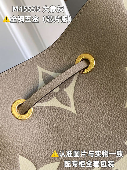 Bolsa Satchel Couro Cinza Claro Alças Ajustáveis
