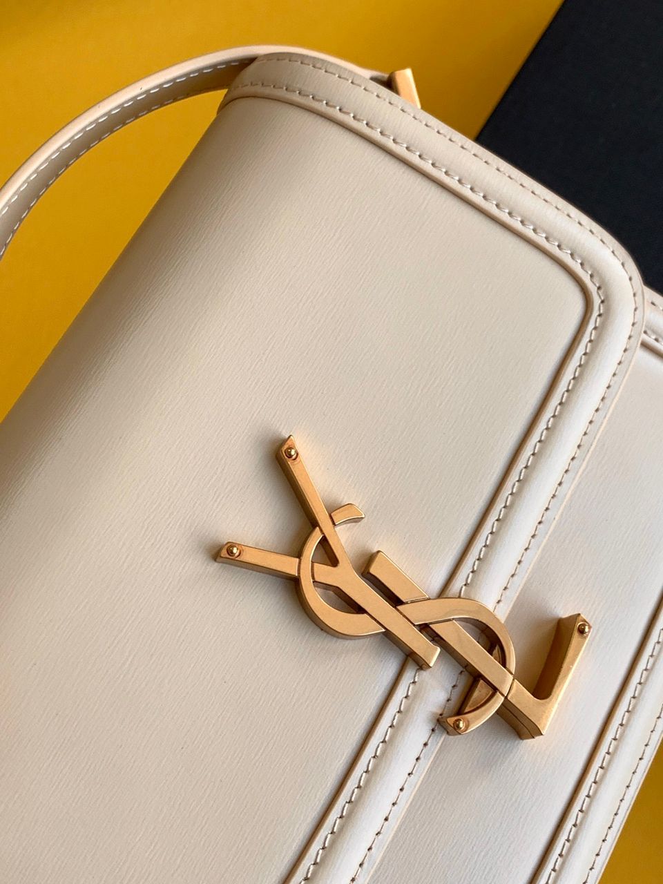Bolsa Satchel Couro Bege Alça Ajustável