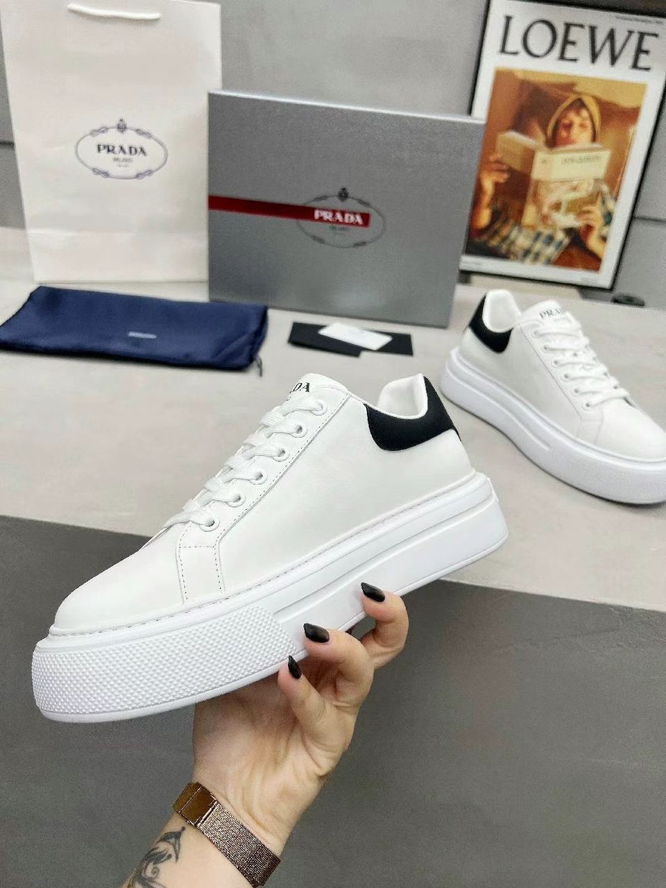 Tênis Couro Branco Preto