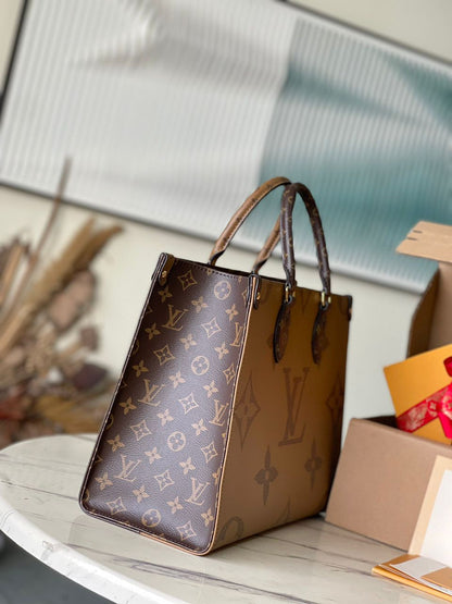 Bolsa Tote Couro Padrão Monograma Geométrico