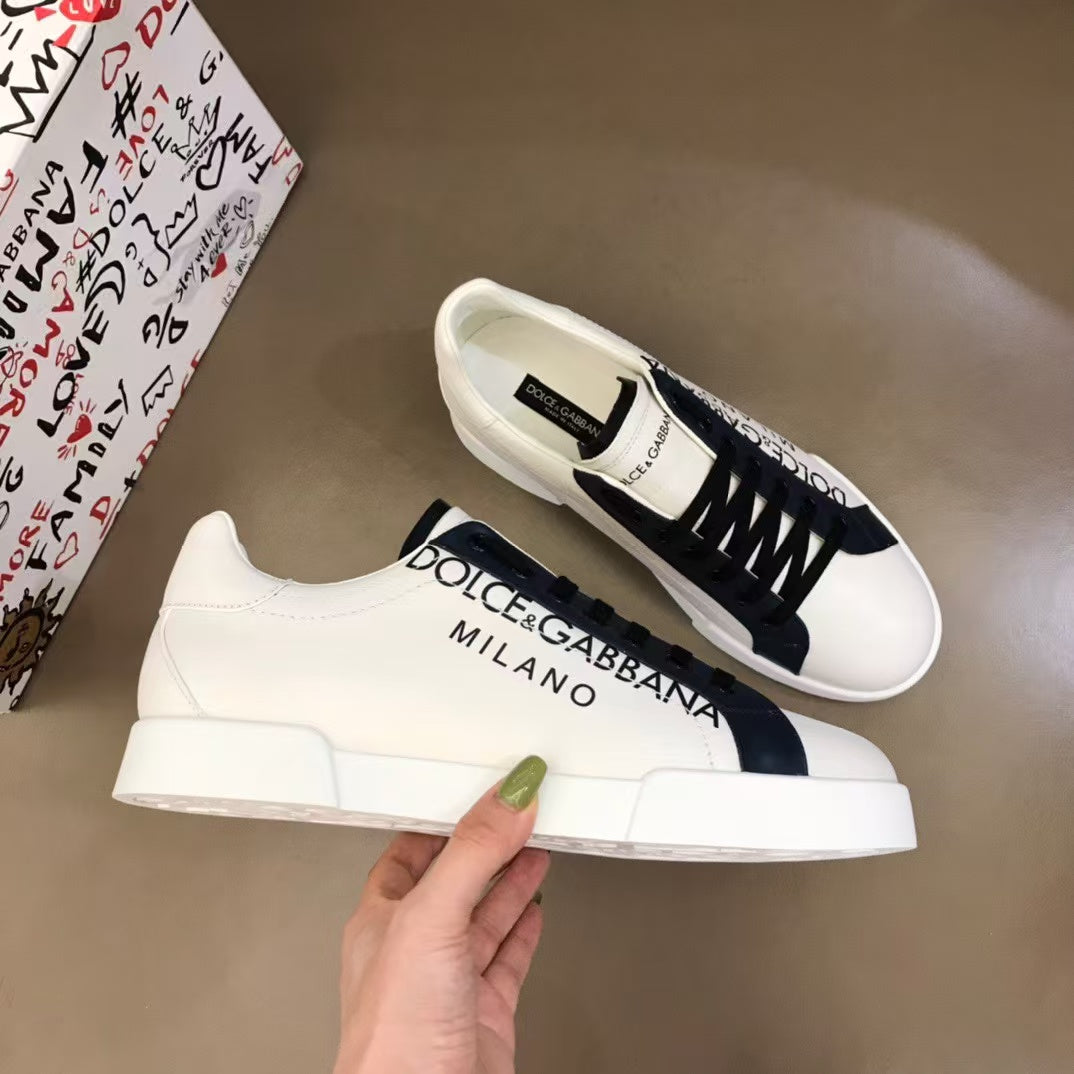 Tênis Couro Branco Casual Detalhes Contrastantes