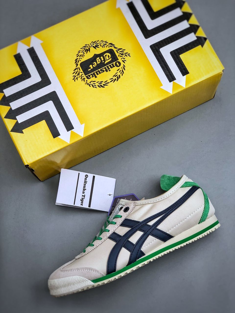 Tênis Couro Estilo Vintage