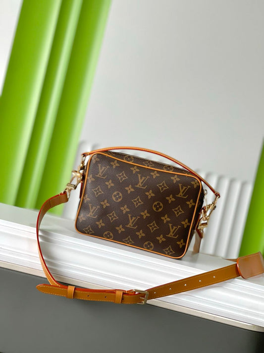 Lv Nil Crossbody Monogram
