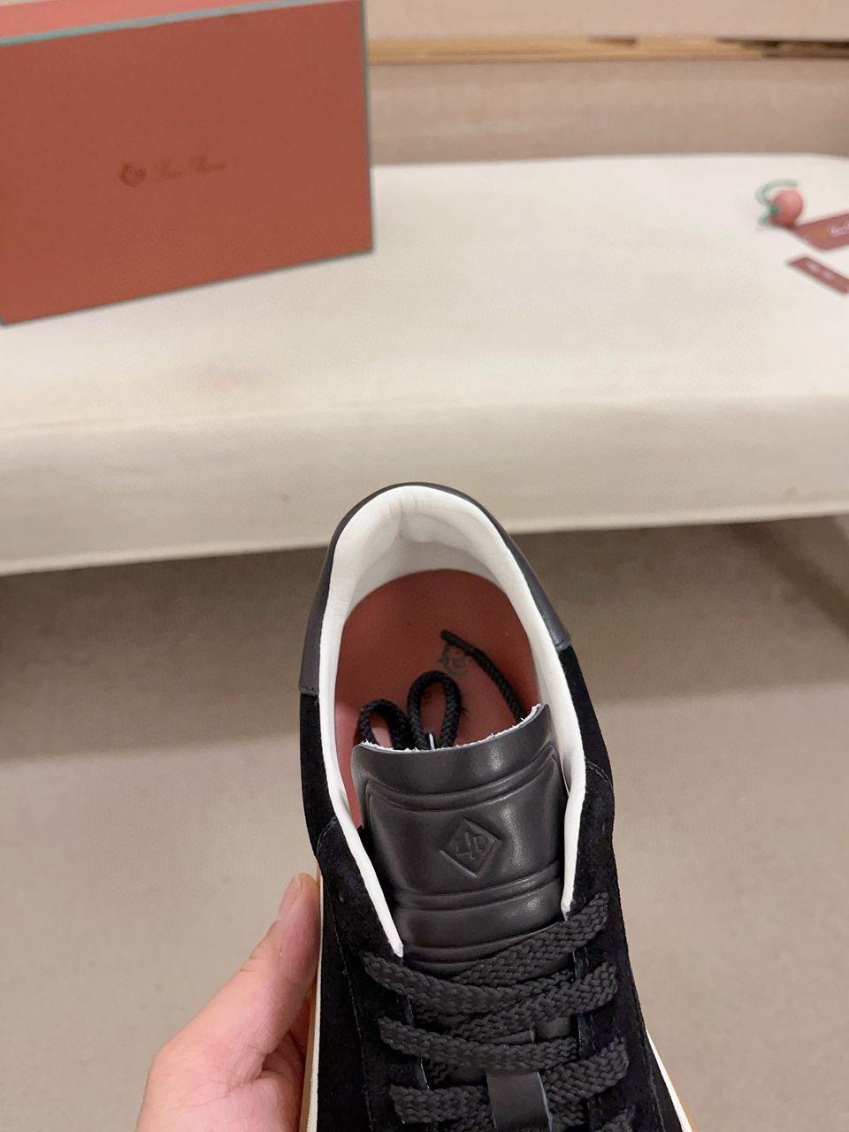 Tênis Couro Preto Casual Elegante