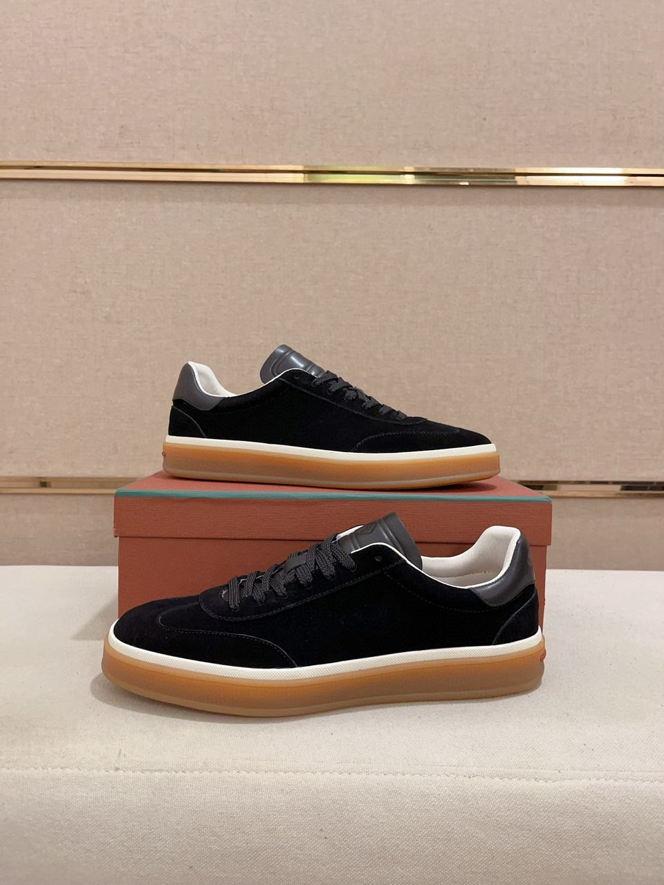 Tênis Couro Preto Casual Elegante
