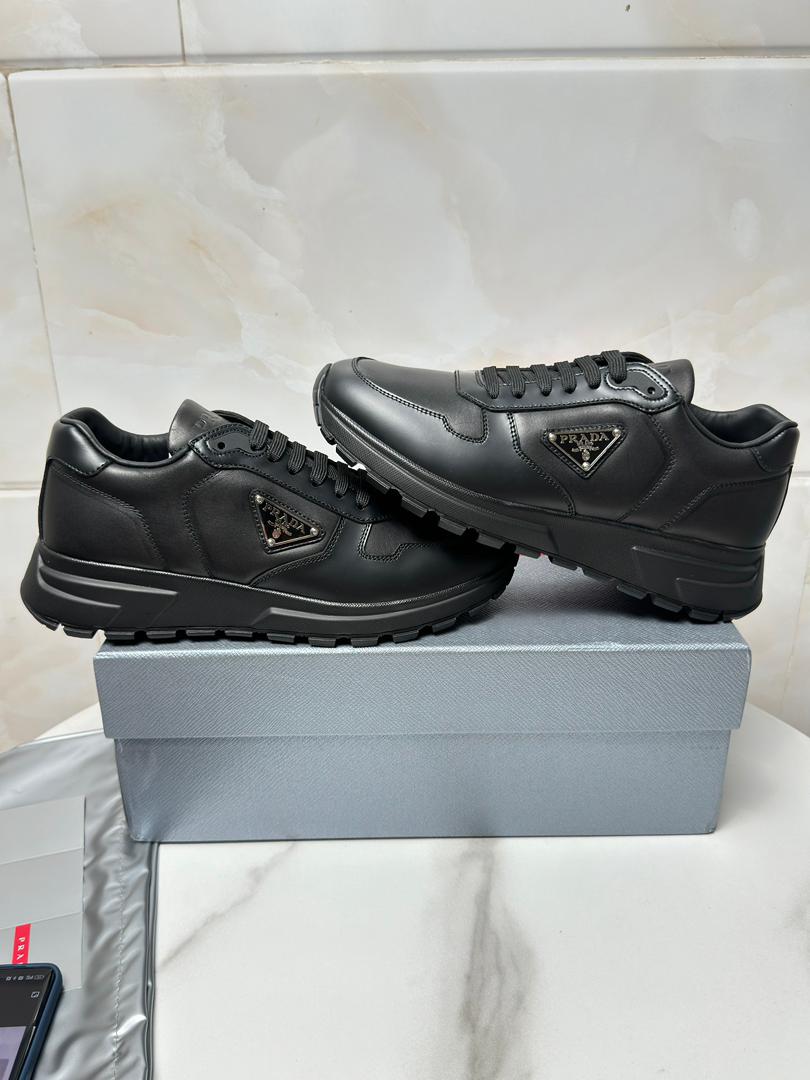 Tênis Couro Preto Cano Baixo Casual