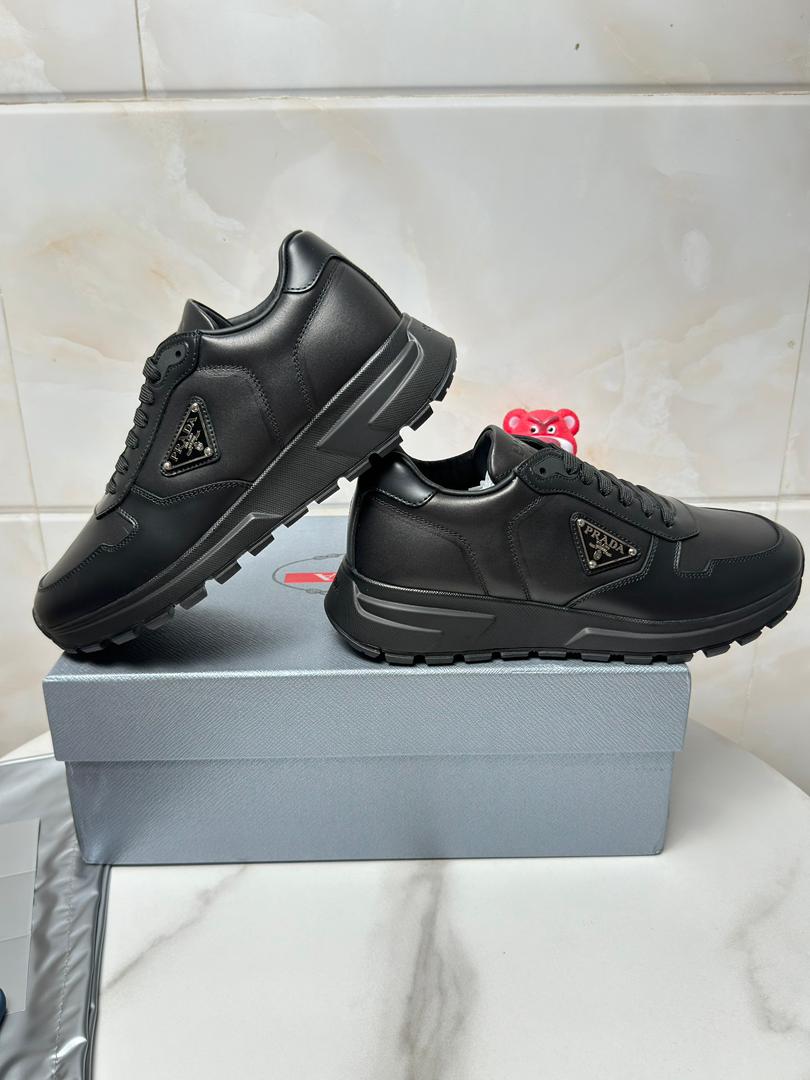 Tênis Couro Preto Cano Baixo Casual