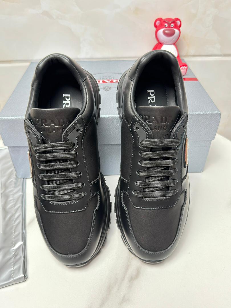 Tênis Couro Preto Cano Baixo Casual