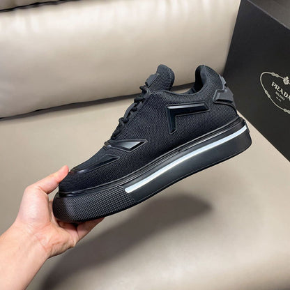 Tênis Runner Neoprene Preto Solado Robusto