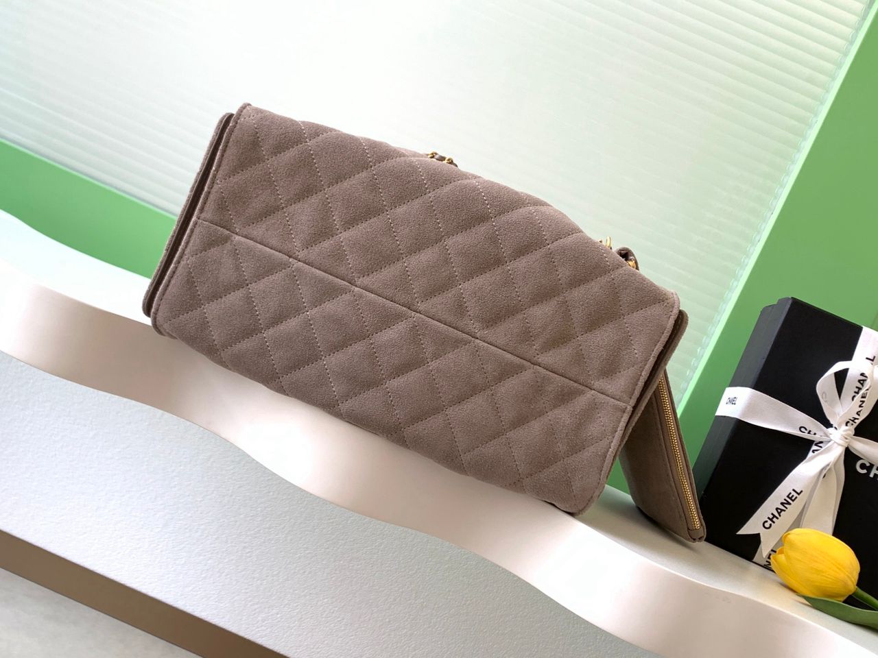 Bolsa Satchel Couro Acolchoado Preto Corrente 25cm