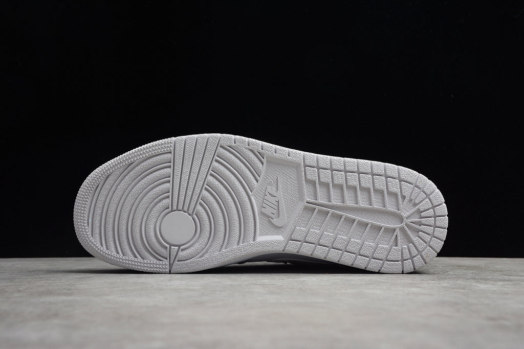 Tênis Cano Baixo Couro Branco Detalhe Camuflado