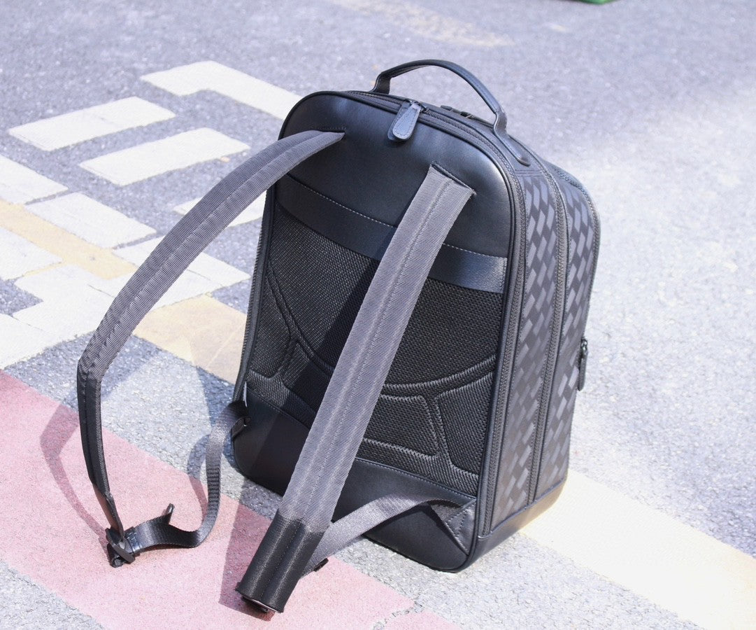 Mochila Nylon Preta Compartimentos Múltiplos