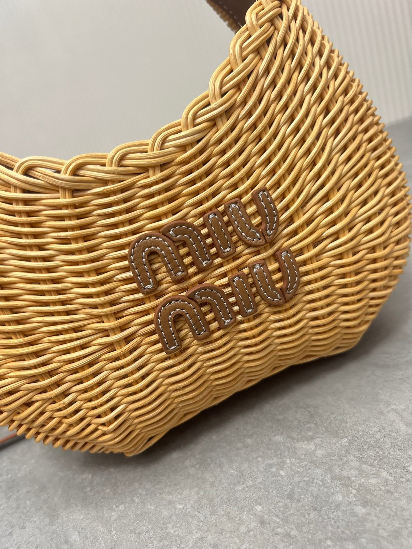 Bolsa de Ombro Palha Natural Texturizada