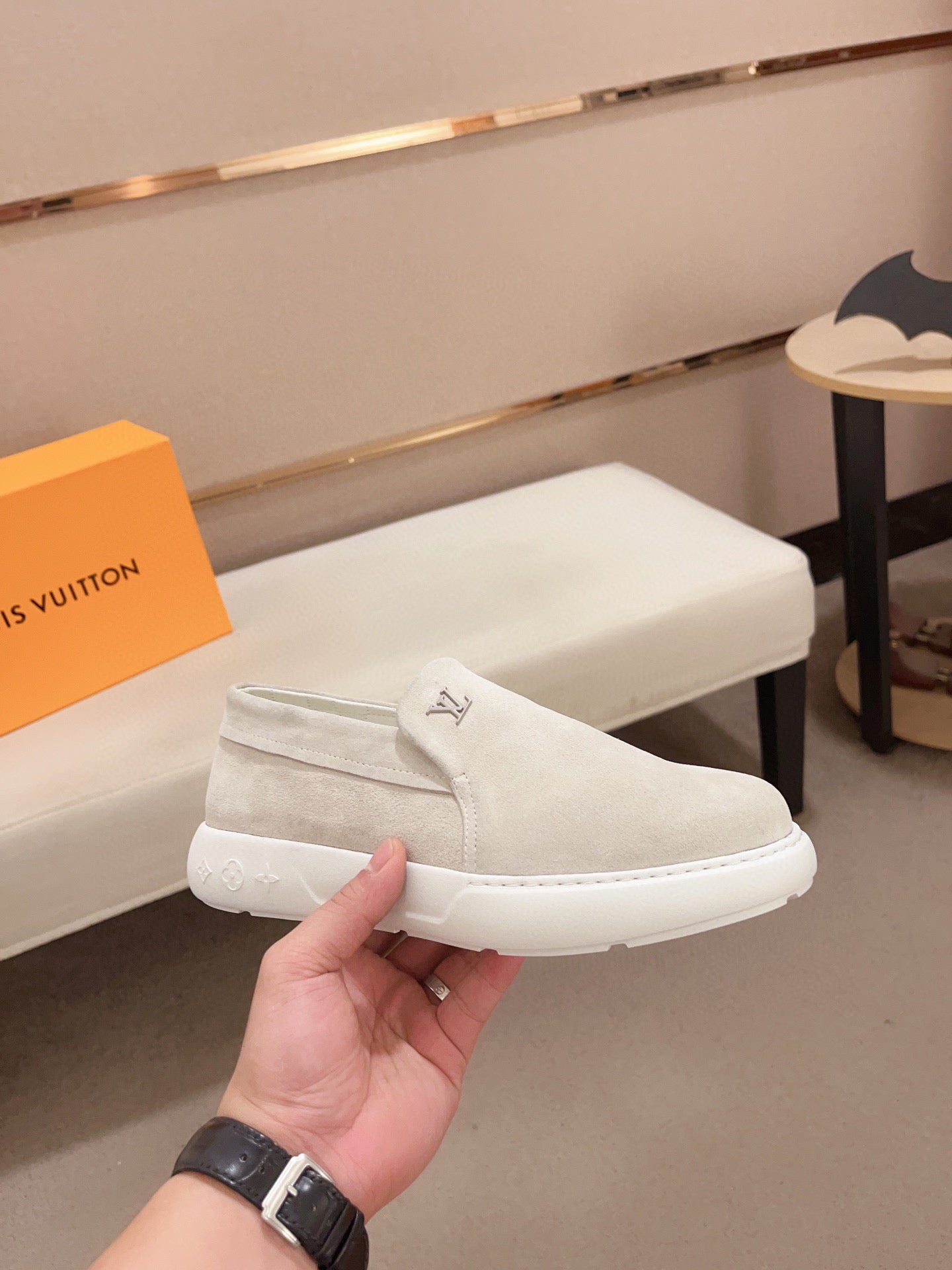 Tênis Slip-On Camurça Branco