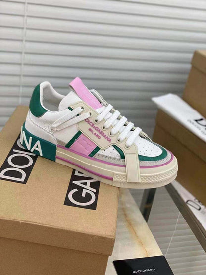 Tênis Couro Branco Detalhe Rosa e Verde
