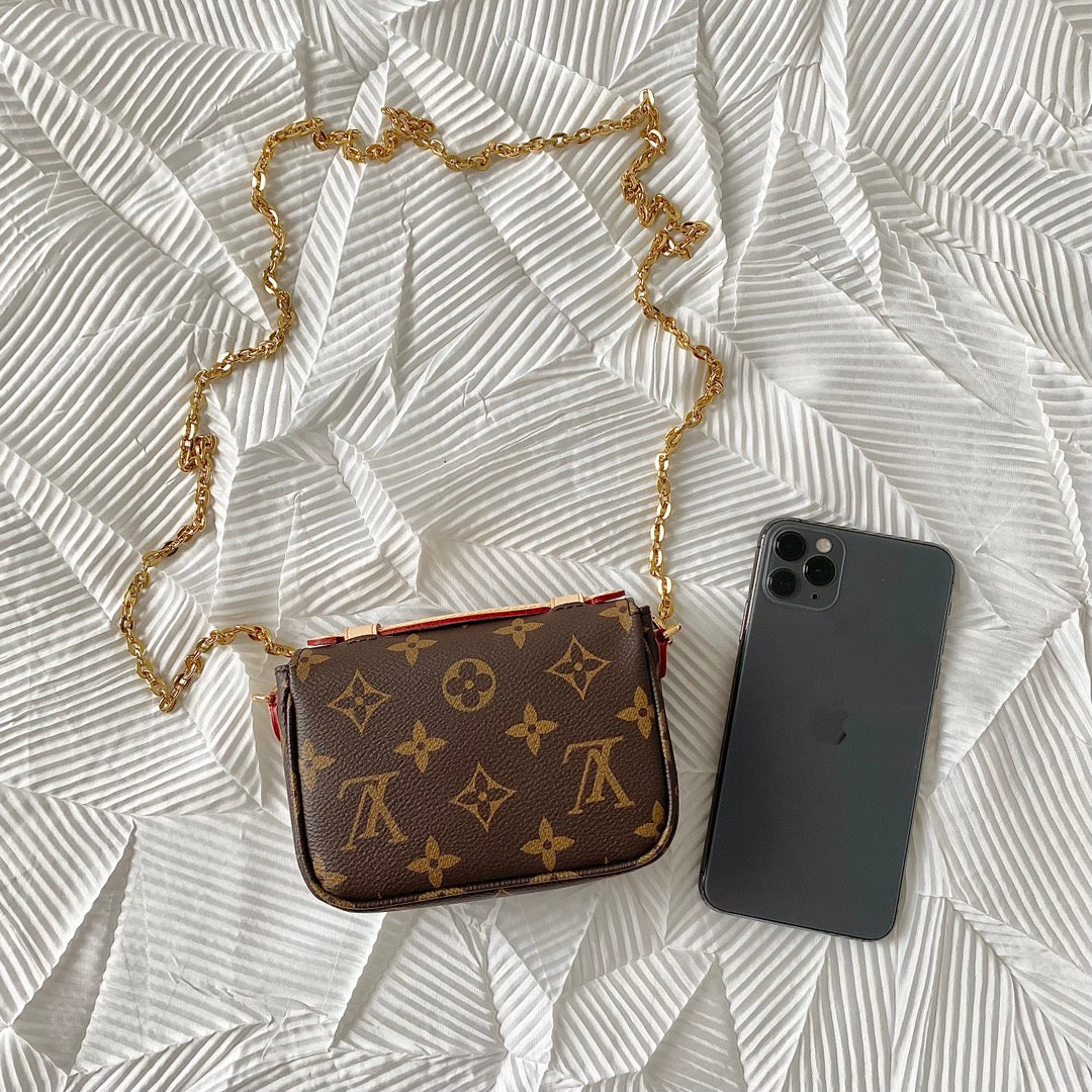 Bolsa Satchel Lona Padrão Monograma Geométrico Marrom Pequena