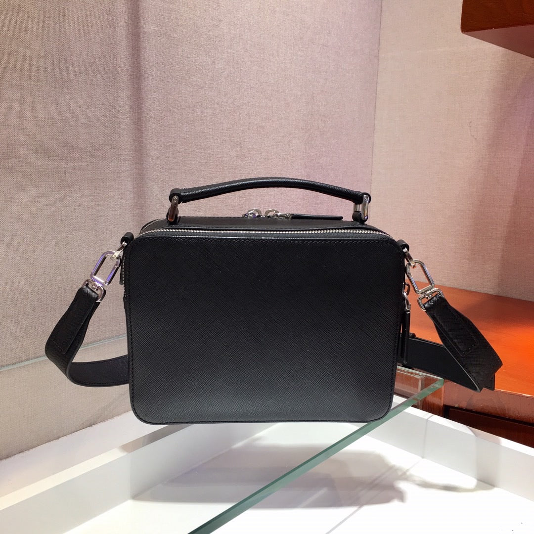 Bolsa Satchel Couro Texturizado Preto