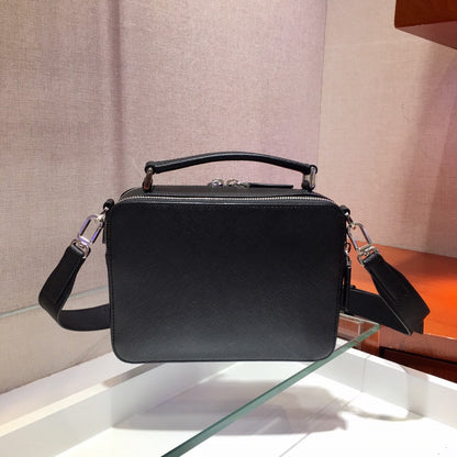 Bolsa Satchel Couro Texturizado Preto