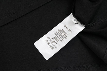 Camiseta Algodão Letras Entrelaçadas