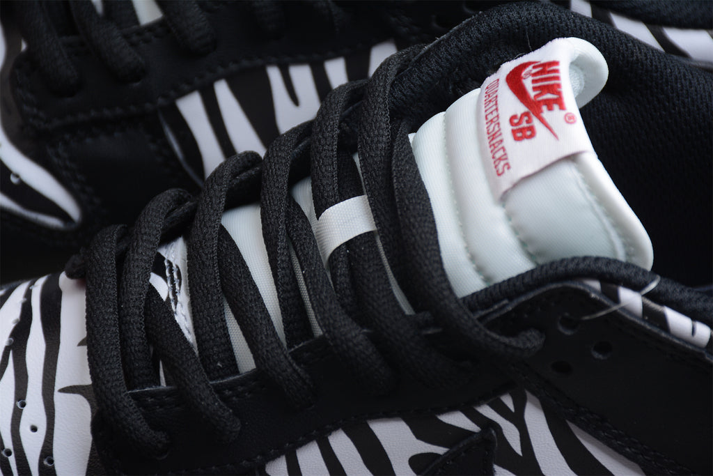 Tênis Cano Baixo Couro Padrão Zebra Preto e Branco