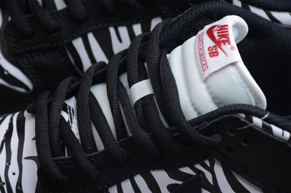 Tênis Cano Baixo Couro Padrão Zebra Preto e Branco