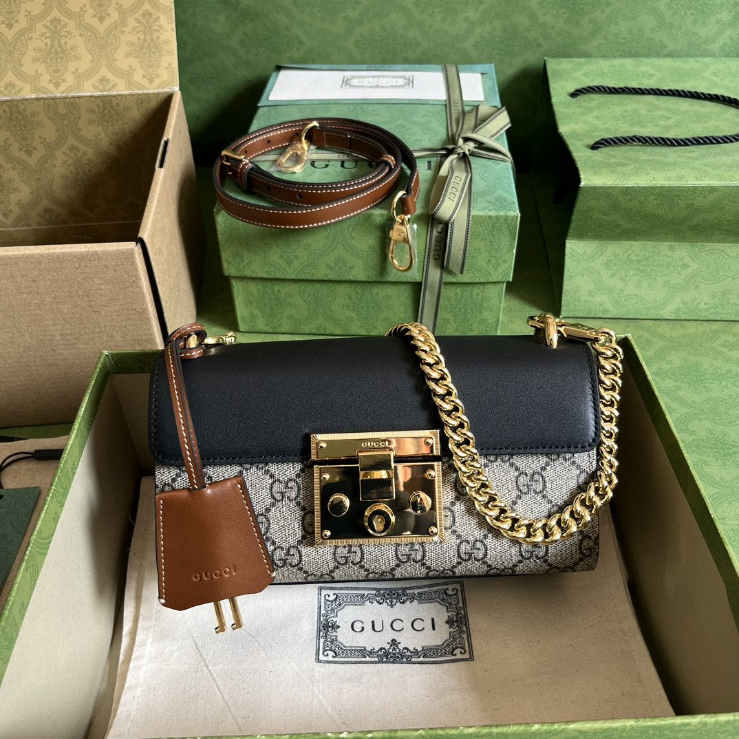 Bolsa Shoulder Couro Padrão Quadriculado Marrom Fechamento Cadeado Médio