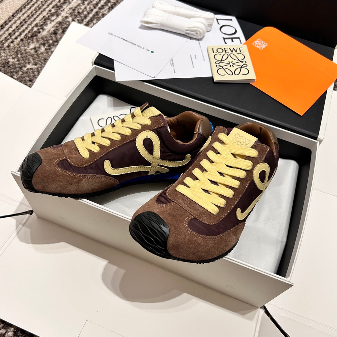 Tênis Runner Couro Marrom Design Minimalista